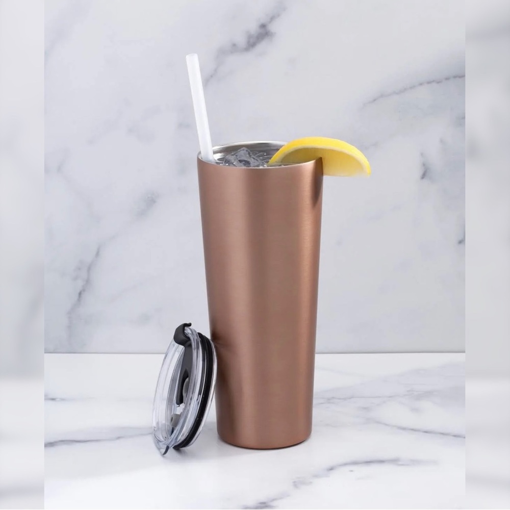 24oz Insulated Straw Tumbler is Rose Gold 🌹 NWT